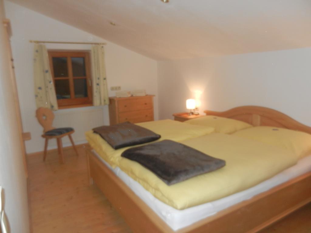 Ferienwohnung Örgenbauer Saalfelden Zimmer foto